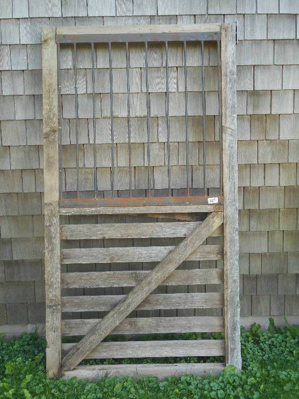 lot 207 image: (1) Vintage Wood & Steel Horse Stan...