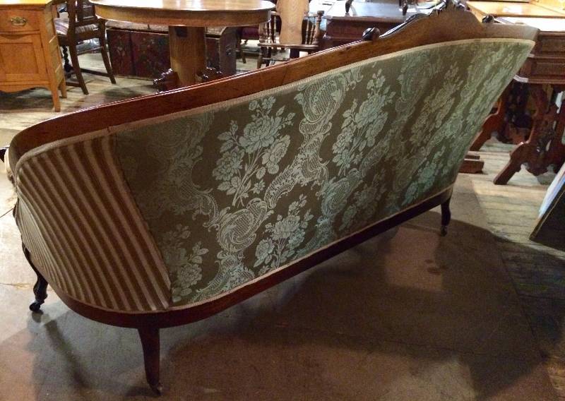 Late 1800s Victorian Walnut Sofa