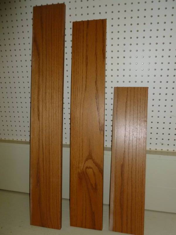 lot 15 image: Solid Oak Trim Boards