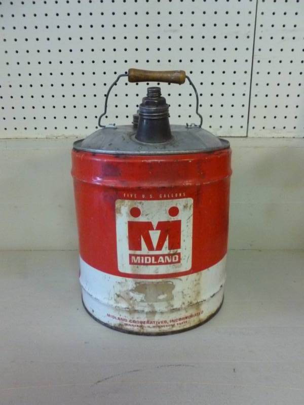 lot 24 image: Vintage Oil Can