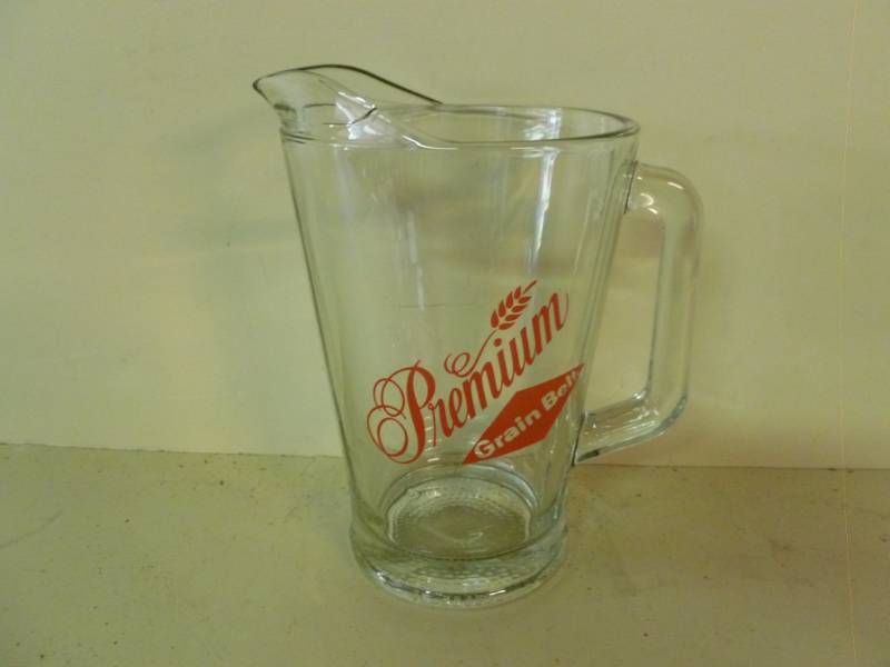 lot 36 image: Grain Belt Beer Pitcher