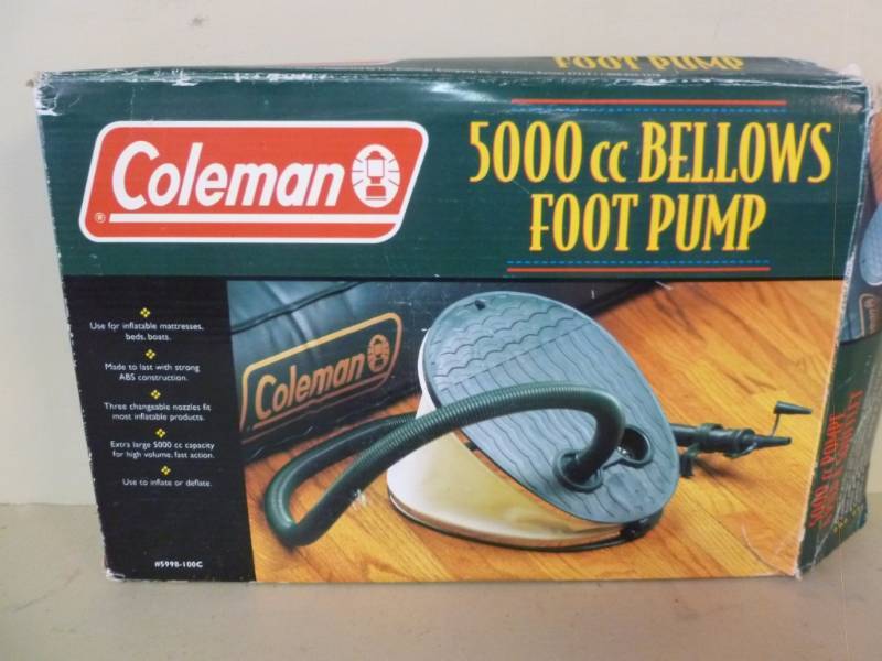 lot 64 image: Bellows Pump