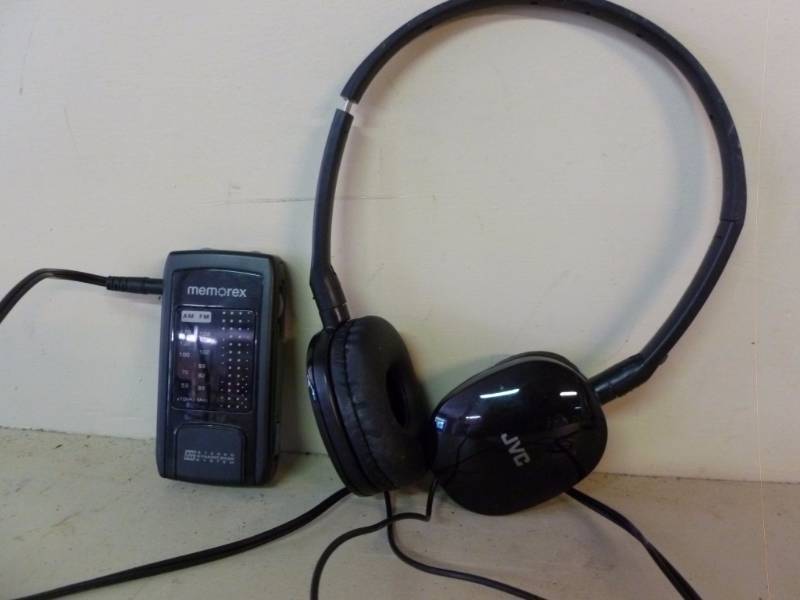 lot 73 image: Headphones