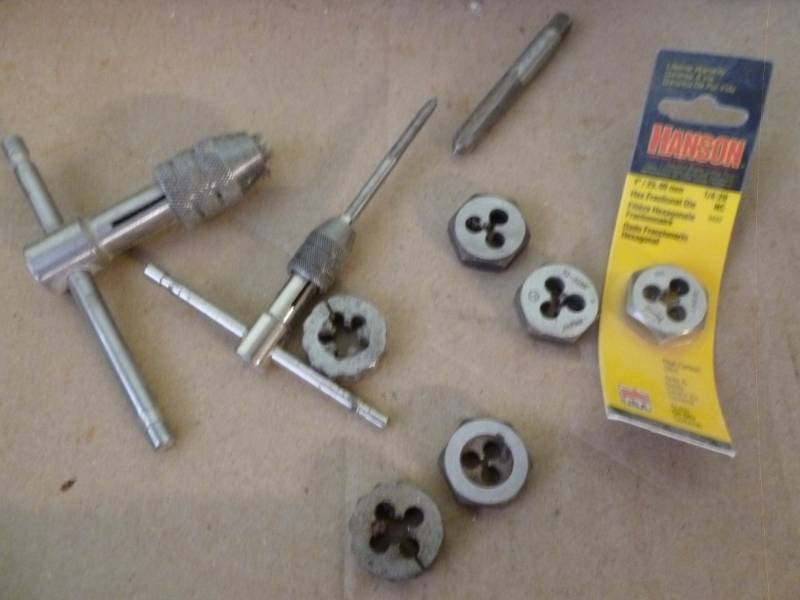lot 93 image: Threading Dies