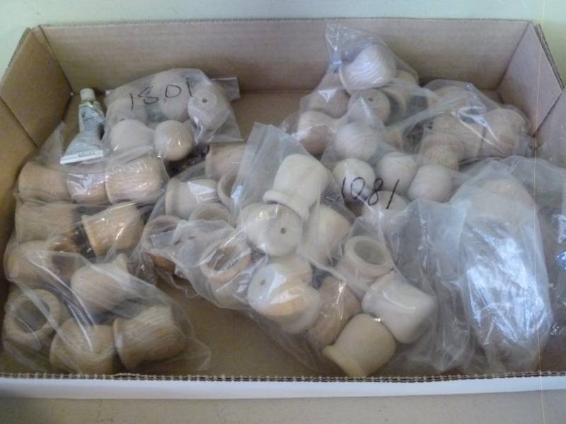 lot 136 image: Craft Items