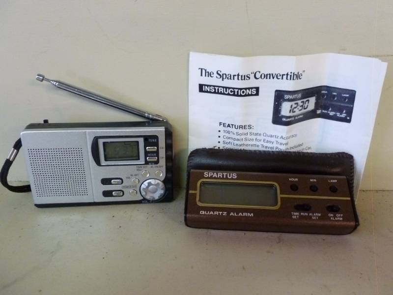 lot 153 image: Travel Radio