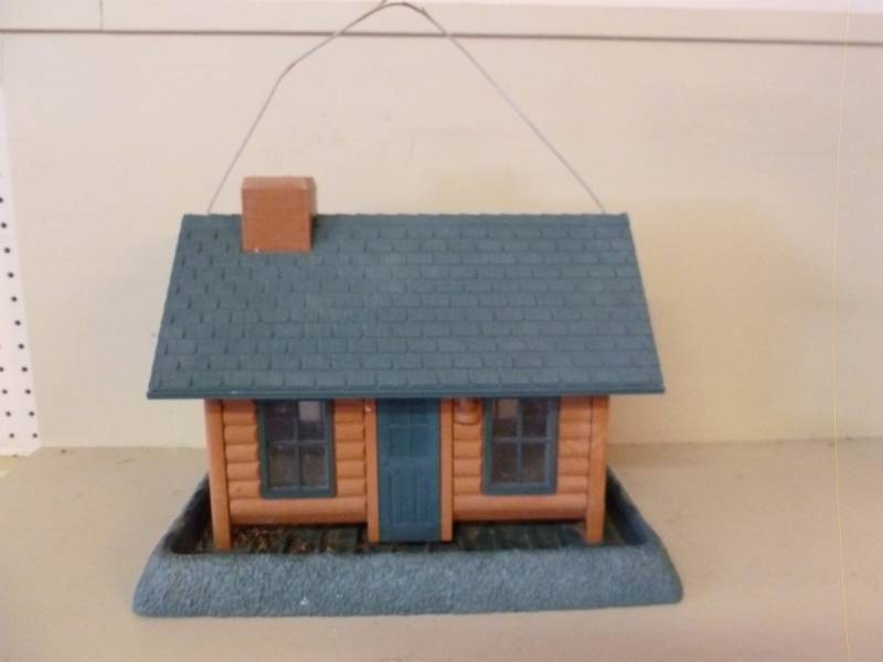 lot 191 image: Bird Feeder