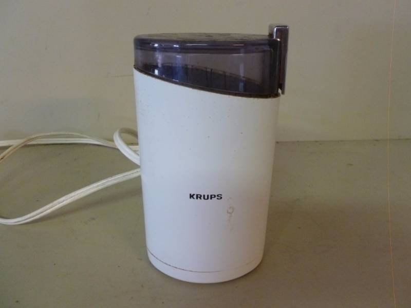 lot 196 image: Coffee Grinder