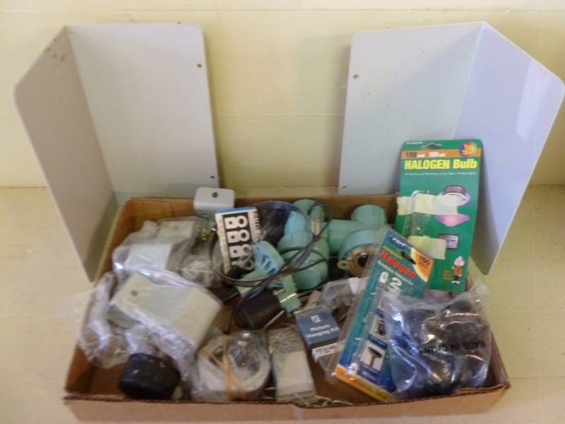lot 198 image: Handyman Items