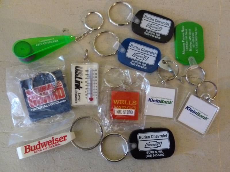 lot 200 image: Key Chains