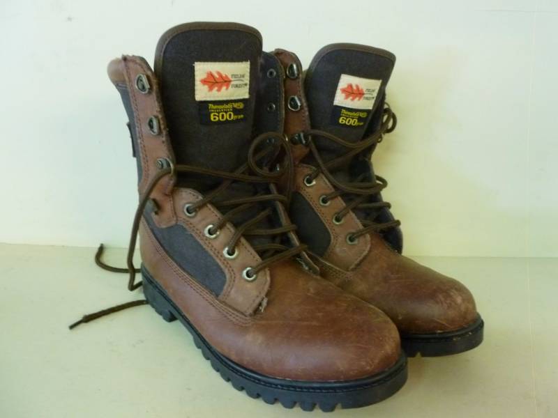 lot 205 image: Mens Boots