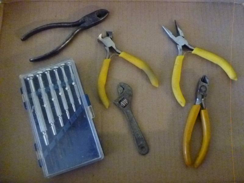 lot 220 image: Tools