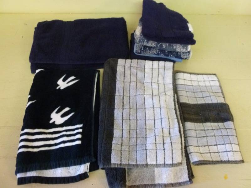 lot 226 image: Towels