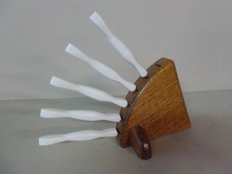 lot 235 image: Cutco Knives