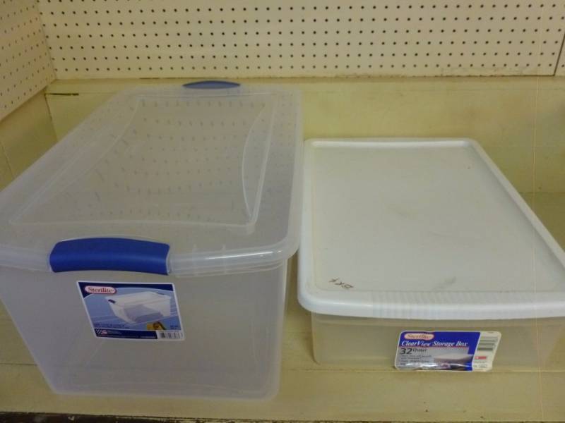lot 259 image: Storage Totes