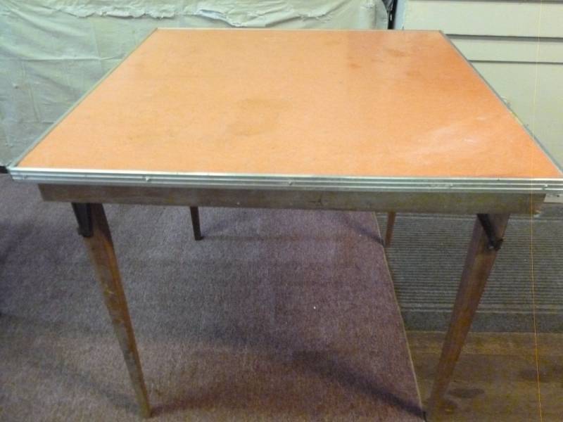 lot 270 image: Vintage Table