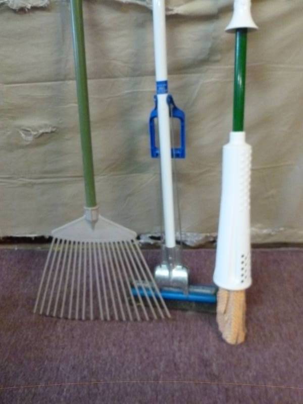 lot 273 image: Cleaning Items