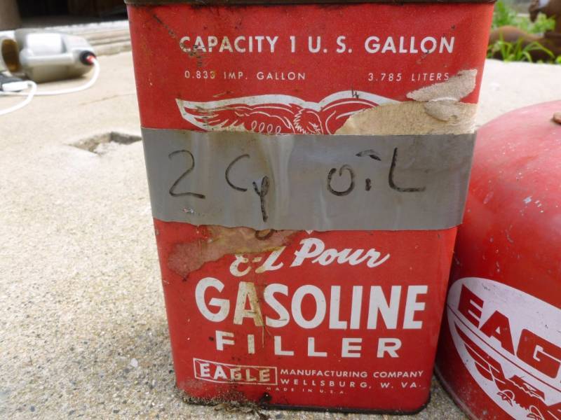 lot 276 image: Vintage Gas Cans