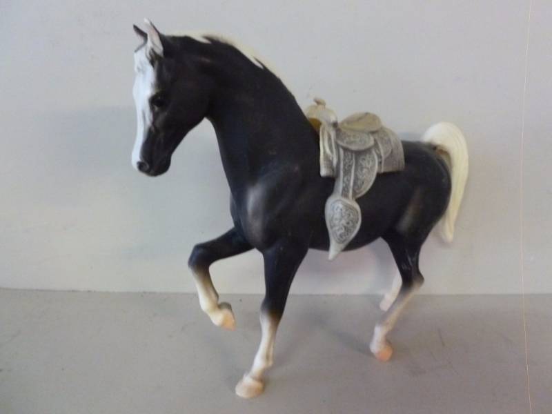 lot 288 image: Vintage Breyer Horse