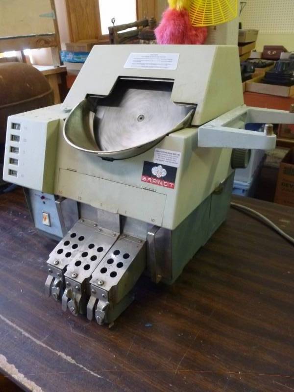 lot 302 image: Commercial Coin Counting Machine