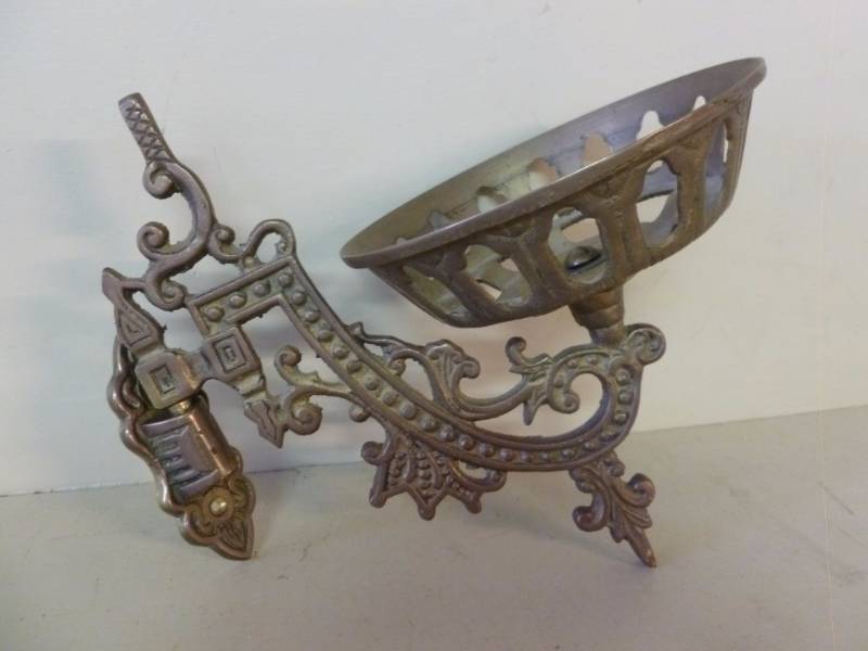 lot 307 image: Cast Brass