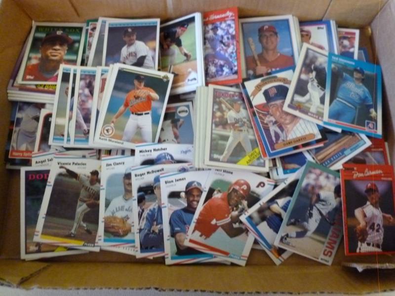 lot 310 image: Sports Cards