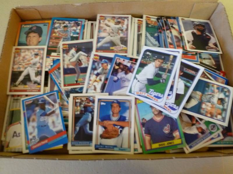 lot 311 image: Sports Cards