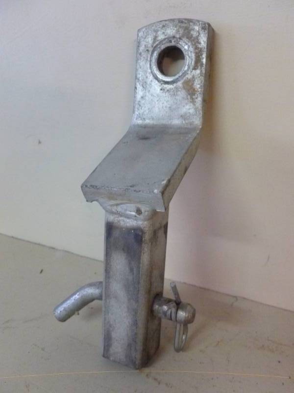 lot 333 image: Receiver Hitch
