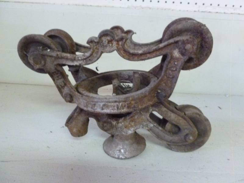 lot 362 image: Antique Hay Trolley