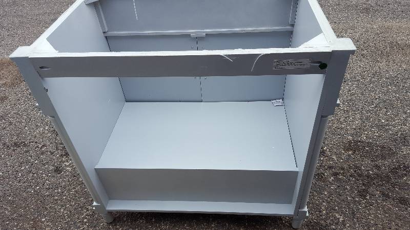 lot 6 image: Aberdeen 36 Single Vanity New