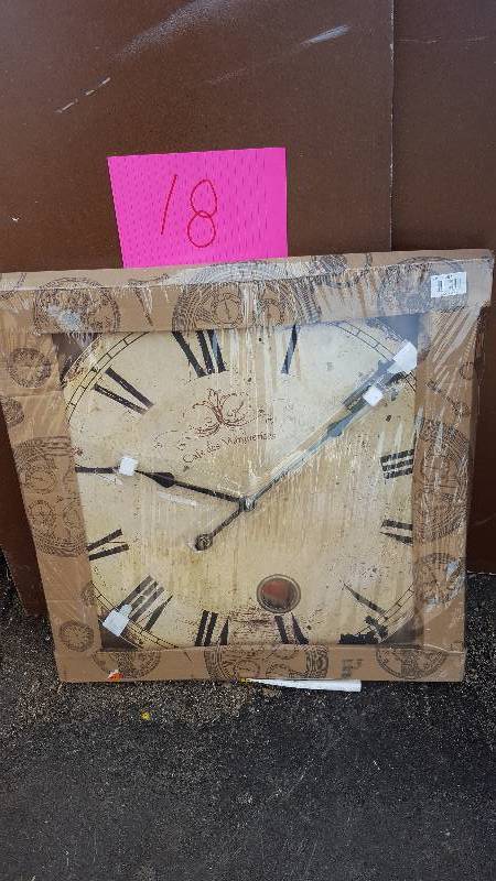 lot 18 image: Eruner 12-inch Vintage Wood Wall Clock - France Paris Cafe des Marguerites Country Retro Style Non-Ticking Silent Wooden Wall Clock New