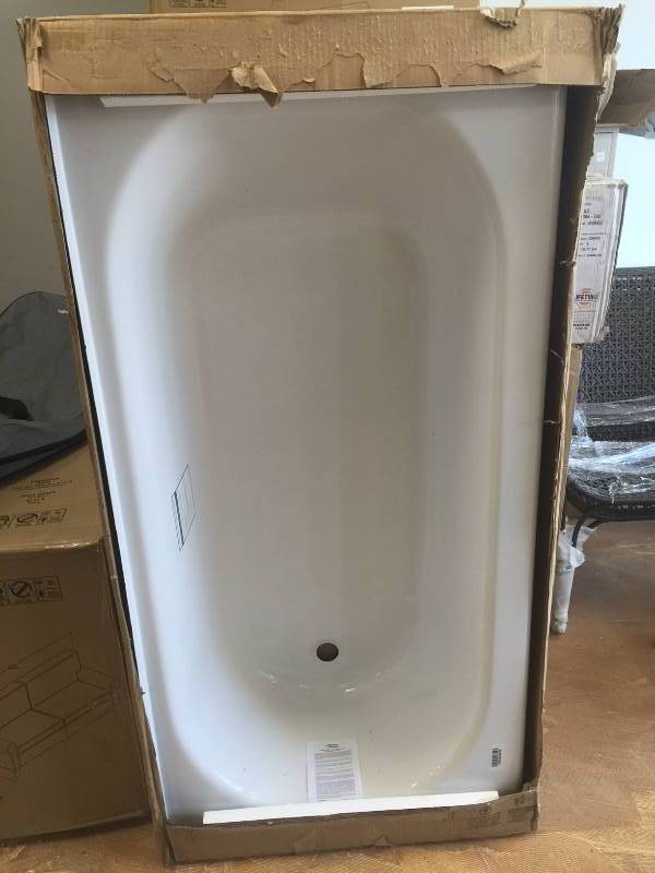 lot 36 image: American Standard Princeton 5 ft. Left Hand Drain Bathtub in White Model # 2390.202.020 New
