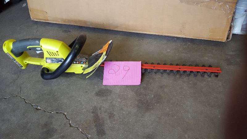Ryobi ONE 18 in. 18-Volt Lithium-Ion Cordless Hedge Trimmer