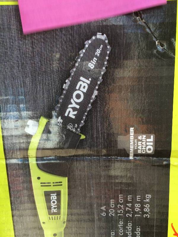 Ryobi 8 Electric Pole Saw Used in good working condition