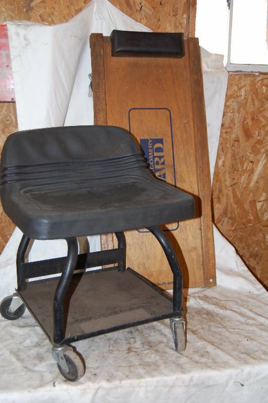 Wheeled Stool and Mechanics Creeper
