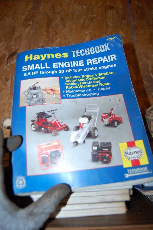Assorted Small Engine Service and Repair Manuals