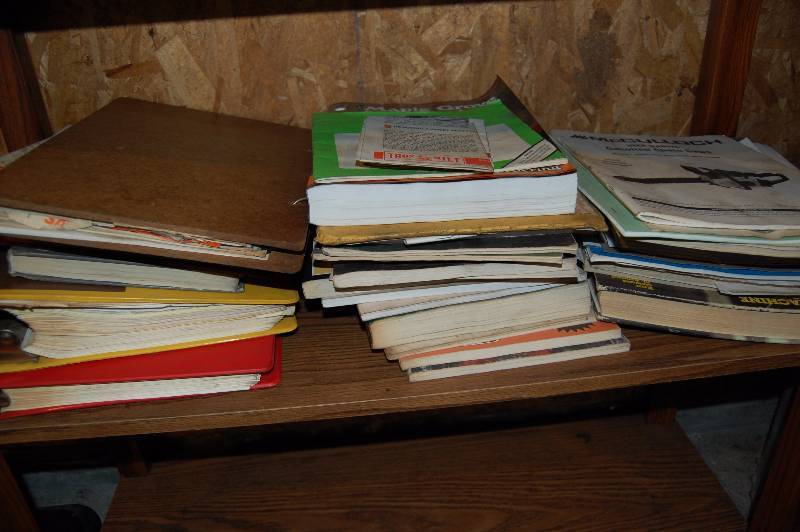 Assorted Small Engine Service and Repair Manuals
