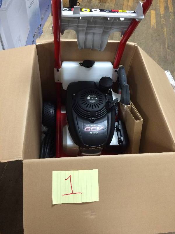 lot 1 image: PowerBOSS 2600 PSI (Gas - Cold Water) Pressure Washer w Honda Engine New