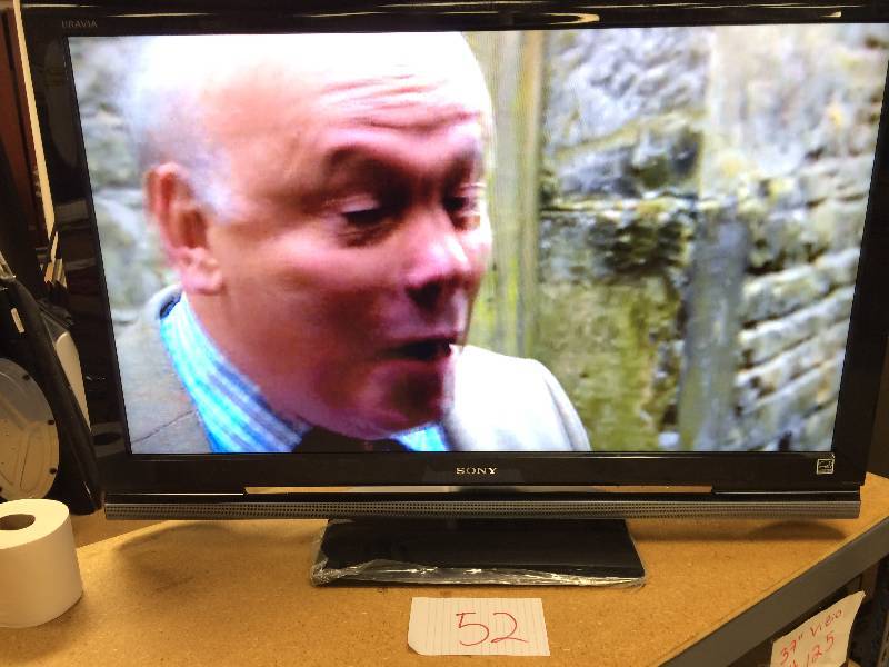 lot 52 image: Sony Bravia V-Series KDL-40V4100 40-Inch 1080p LCD HDTV
