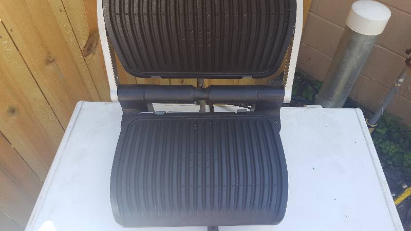 lot 71 image: T-Fal Optic Grill