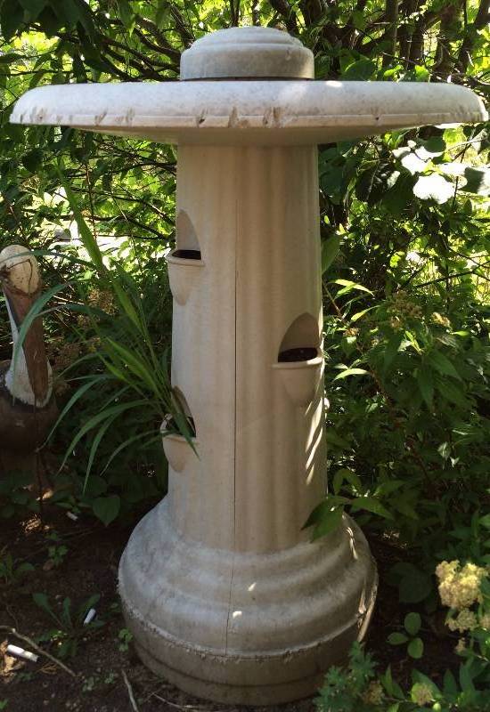 lot 23 image: Lovely Designer Garden Chic Bird Bath & Planter
