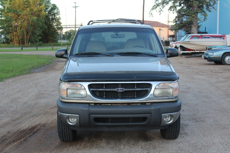 2000 Ford Explorer XLT - Florida Car - Rust Free