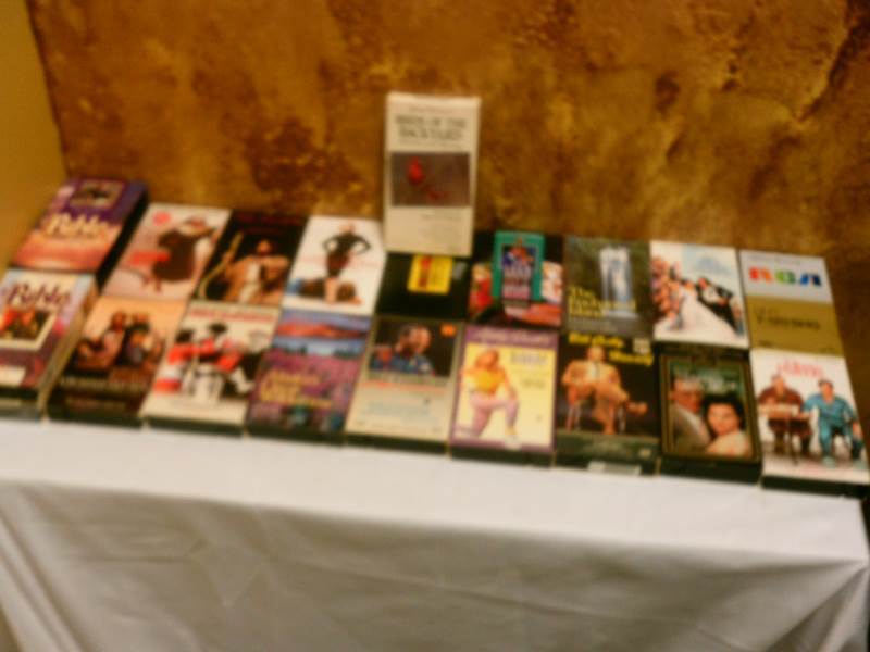 VHS tapes (19)