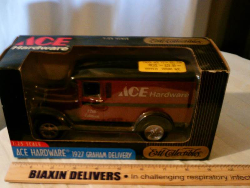 Ertl Collectibles, Ace Hardware 1927 Graham delivery truck