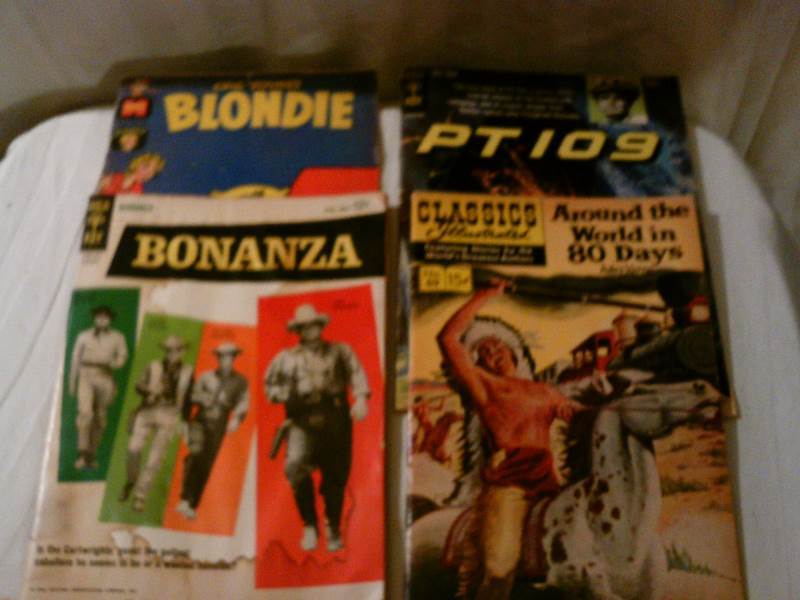 Comic Books- set of 4, PT 109 JFK, Kennedy - nice. Bonanza