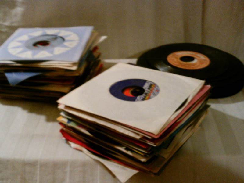 45 Records vintage ( lot of 90)