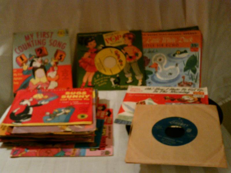 45 Records childrens vintage ( lot of 40) Chipmunk song