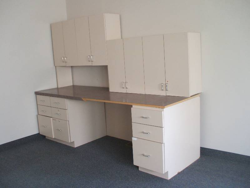 Laminate Work Center