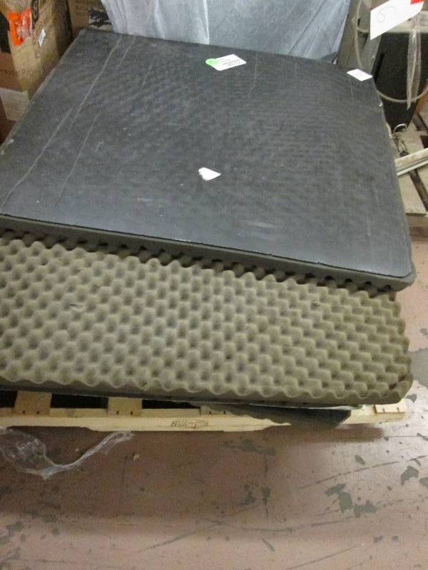 Lot of 6 single side foam on corrug...