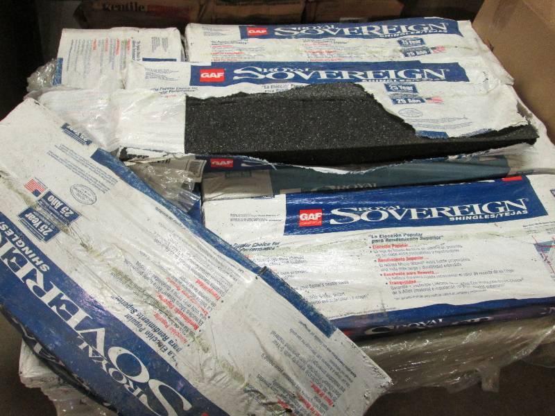 8 bundles of 25 year shingles, Roya...